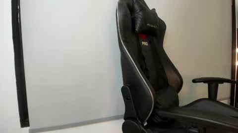 Snapshot of kingg_jay chatting on June 11, 11:41 am kingg_jay online show from June 11, 11:41 am