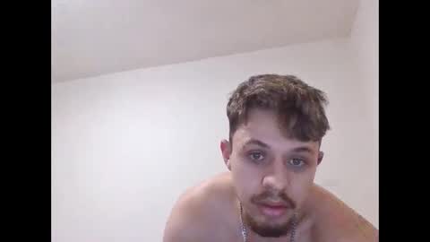 Snapshot of kingkong47971853 chatting on December 5, 10:23 pm kingkong47971853 online show from December 5, 10:23 pm