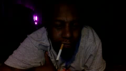 Snapshot of kinglibra420 chatting on December 4, 5:27 am loyal fuck online show from December 4, 5:27 am