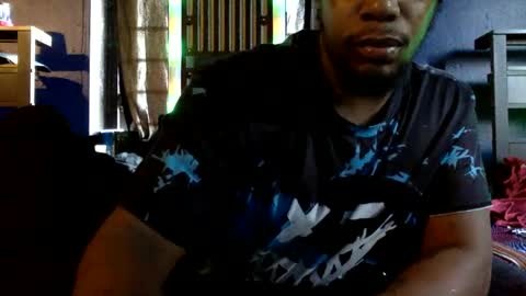 Snapshot of kinglibra420 chatting on January 8, 4:00 pm loyal fuck online show from January 8, 4:00 pm