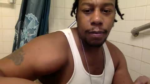 Snapshot of kinglibra420 chatting on October 26, 12:44 pm loyal fuck online show from October 26, 12:44 pm