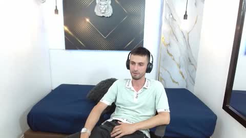 KING  online show from March 7, 3:14 am