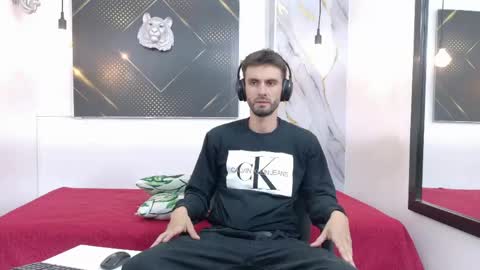 KING  online show from June 8, 3:29 am