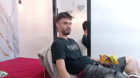 KING  online show from June 20, 5:43 am