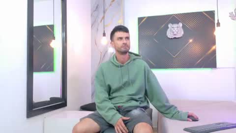 KING  online show from July 24, 3:26 am