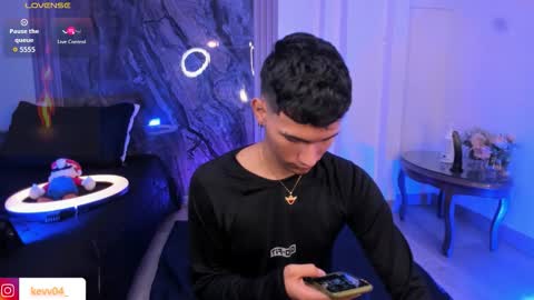  A L E X  online show from February 7, 4:16 am