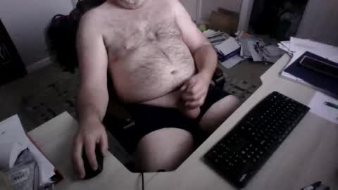 Snapshot of kingrioghan chatting on May 5, 10:34 am kingrioghan online show from May 5, 10:34 am
