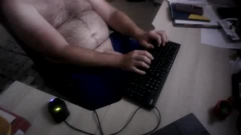 Snapshot of kingrioghan chatting on June 6, 6:29 am kingrioghan online show from June 6, 6:29 am