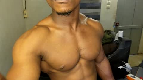 Snapshot of kingroy9 chatting on July 26, 10:33 am kingroy9 online show from July 26, 10:33 am