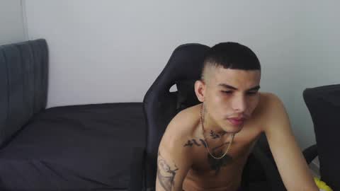 Snapshot of kings_latins chatting on May 9, 6:13 pm DOMINANT ALPHA KINGS online show from May 9, 6:13 pm
