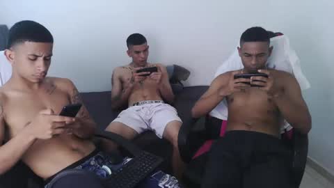 Snapshot of kings_latins chatting on May 19, 6:14 pm DOMINANT ALPHA KINGS online show from May 19, 6:14 pm
