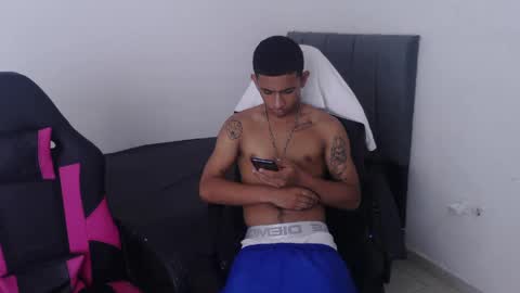 Snapshot of kings_latins chatting on May 29, 7:56 pm DOMINANT ALPHA KINGS online show from May 29, 7:56 pm
