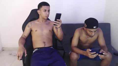 Snapshot of kings_latins chatting on June 7, 4:27 am DOMINANT ALPHA KINGS online show from June 7, 4:27 am