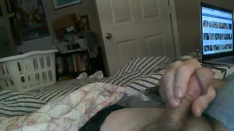 Snapshot of kingtongue10 chatting on December 28, 12:56 pm kingtongue10 online show from December 28, 12:56 pm