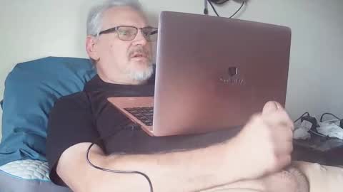 kingtongue10 online show from November 22, 7:46 pm