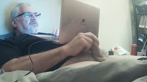 kingtongue10 online show from December 3, 1:57 am