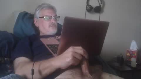 kingtongue10 online show from February 17, 10:05 pm