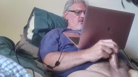 Snapshot of kingtongue10 chatting on May 2, 1:16 pm kingtongue10 online show from May 2, 1:16 pm
