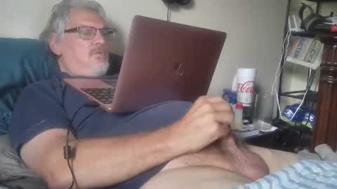 Snapshot of kingtongue10 chatting on May 6, 8:14 pm kingtongue10 online show from May 6, 8:14 pm
