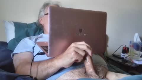 Snapshot of kingtongue10 chatting on June 4, 3:51 pm kingtongue10 online show from June 4, 3:51 pm