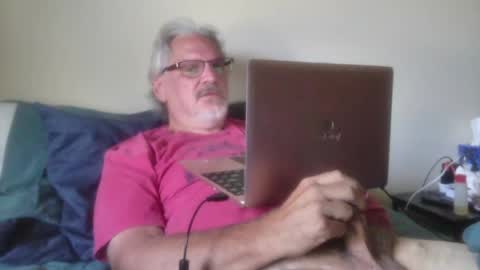 Snapshot of kingtongue10 chatting on June 11, 8:40 pm kingtongue10 online show from June 11, 8:40 pm