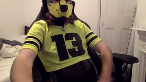 Snapshot of kinklad_uk5 chatting on September 13, 5:02 pm kinklad_uk5 online show from September 13, 5:02 pm