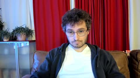 Snapshot of kinksubbydubby chatting on October 31, 10:00 pm kinksubbydubby online show from October 31, 10:00 pm