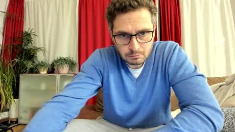 Snapshot of kinksubbydubby chatting on November 13, 4:50 pm kinksubbydubby online show from November 13, 4:50 pm