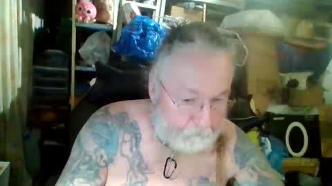 Snapshot of kinktattoos1369 chatting on November 24, 4:12 am kinktattoos6969 online show from November 24, 4:12 am