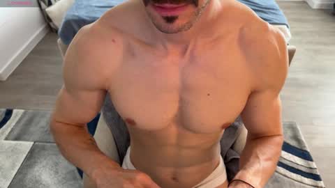 Snapshot of kinky_alonzo chatting on September 25, 9:57 am Alonzo online show from September 25, 9:57 am