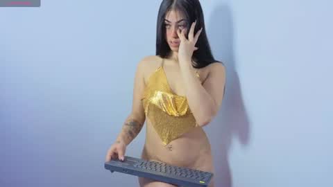 Snapshot of kinky_dakota chatting on July 15, 7:08 pm dakota online show from July 15, 7:08 pm