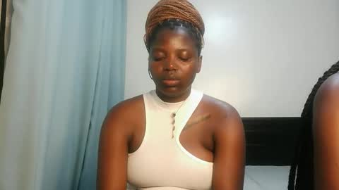 Lola online show from January 12, 9:20 pm