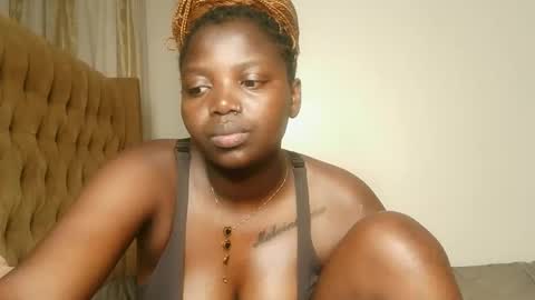 Lola online show from January 17, 1:16 pm