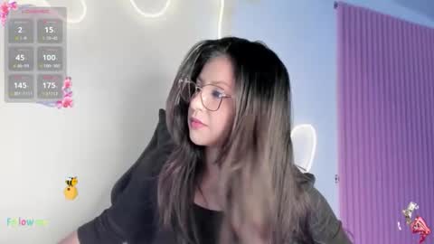 Snapshot of kinky_yeyns chatting on March 9, 12:25 am kinky yeyns online show from March 9, 12:25 am