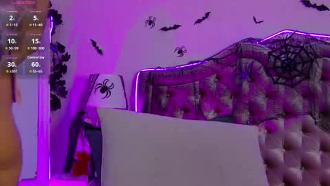 Snapshot of kinkyamelie chatting on October 26, 5:30 pm kinkyamelie online show from October 26, 5:30 pm