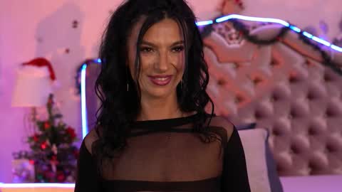 Snapshot of kinkyamelie chatting on December 4, 6:27 pm kinkyamelie online show from December 4, 6:27 pm