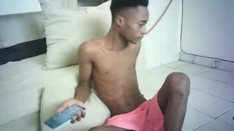 Snapshot of kinkybby_ chatting on March 2, 10:03 am kinkybby_ online show from March 2, 10:03 am