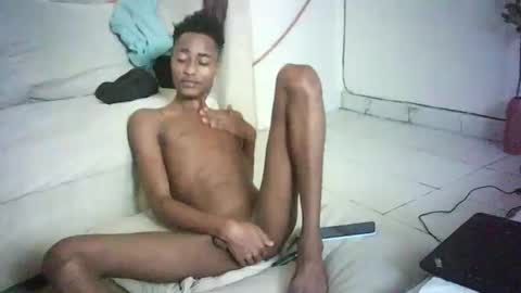 Snapshot of kinkybby_ chatting on March 2, 2:00 pm kinkybby_ online show from March 2, 2:00 pm