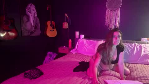 Kinkyblinders online show from October 21, 8:04 am