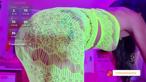 Snapshot of kinkybunny_4 chatting on May 27, 10:40 pm Jasmine. online show from May 27, 10:40 pm