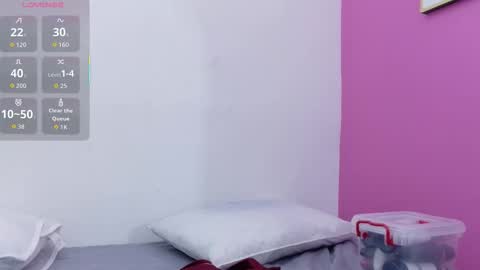 Snapshot of kinkycutegirll chatting on November 30, 12:53 pm kinkycutegirll online show from November 30, 12:53 pm