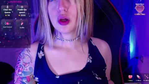  Sara  online show from March 6, 11:45 pm