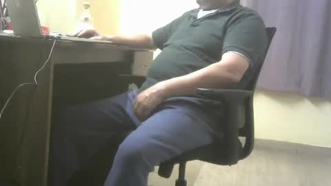 kinkyguy7979 online show from November 22, 4:50 pm