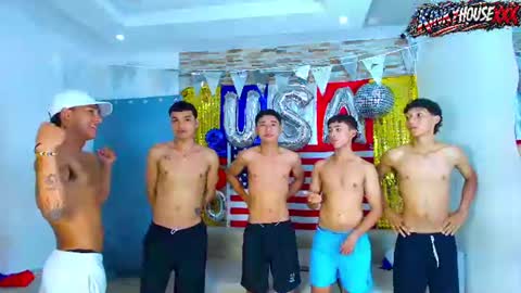 Snapshot of kinkyhousexxx chatting on July 5, 12:39 am kinkyhousexxx online show from July 5, 12:39 am