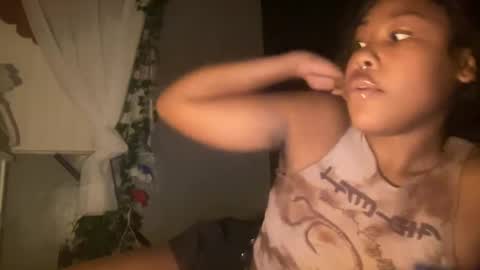 Snapshot of kinkykittee chatting on January 29, 9:44 am Bunniii online show from January 29, 9:44 am