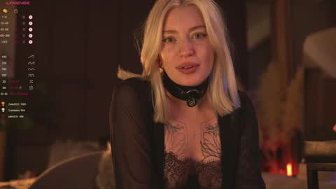 kinkylina_ online show from December 11, 5:59 pm