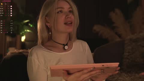 kinkylina_ online show from December 15, 12:06 pm