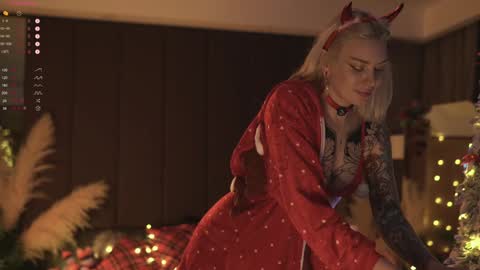 kinkylina_ online show from December 23, 12:52 pm