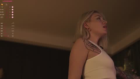 kinkylina_ online show from January 4, 3:17 pm