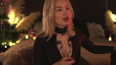 kinkylina_ online show from January 20, 10:07 am